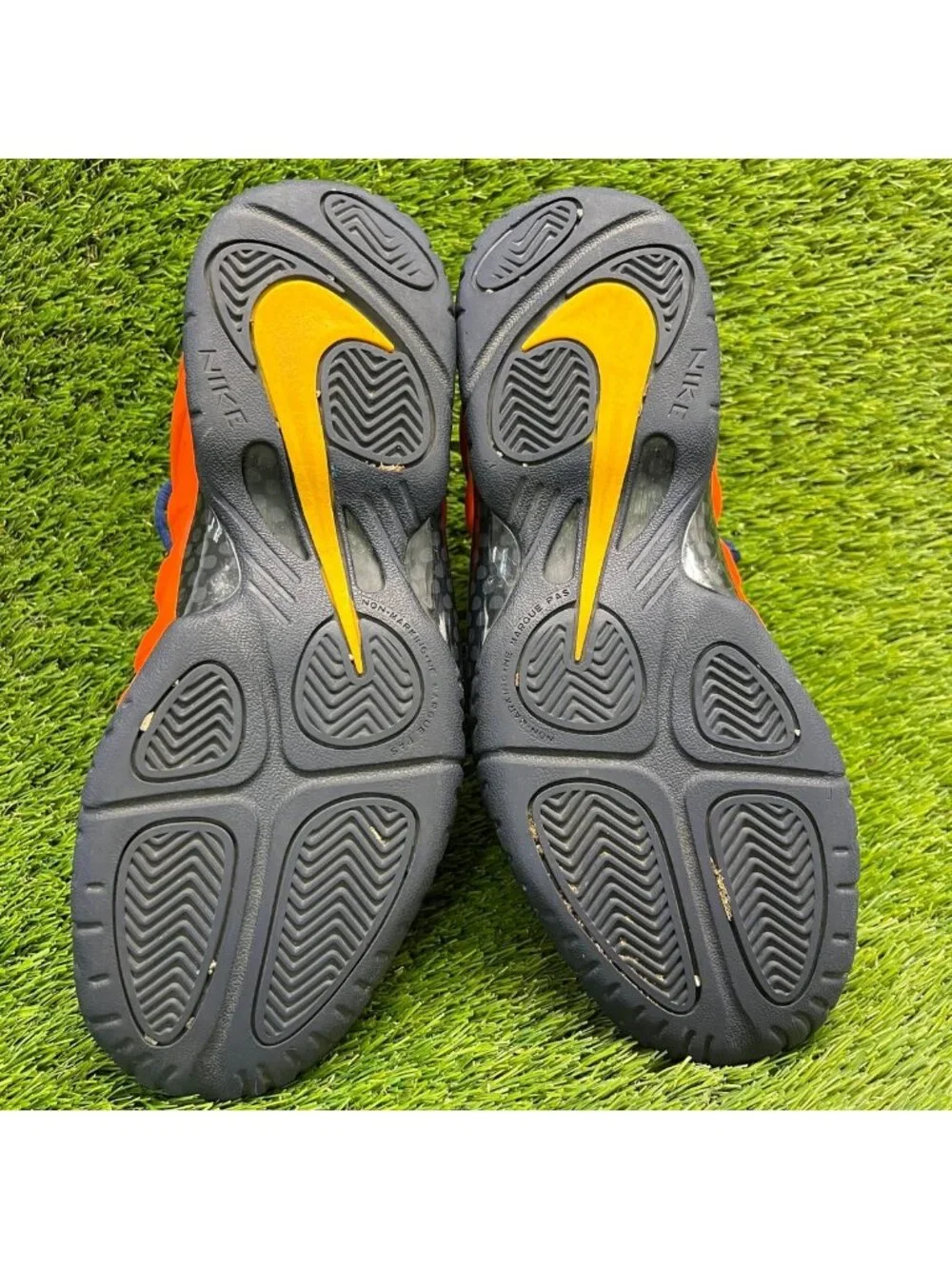 Nike Air Foamposite One Boys Size 7Y Orange Athletic Basketball Shoes Sneakers